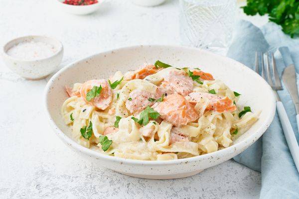Tagliatelles au saumon frais