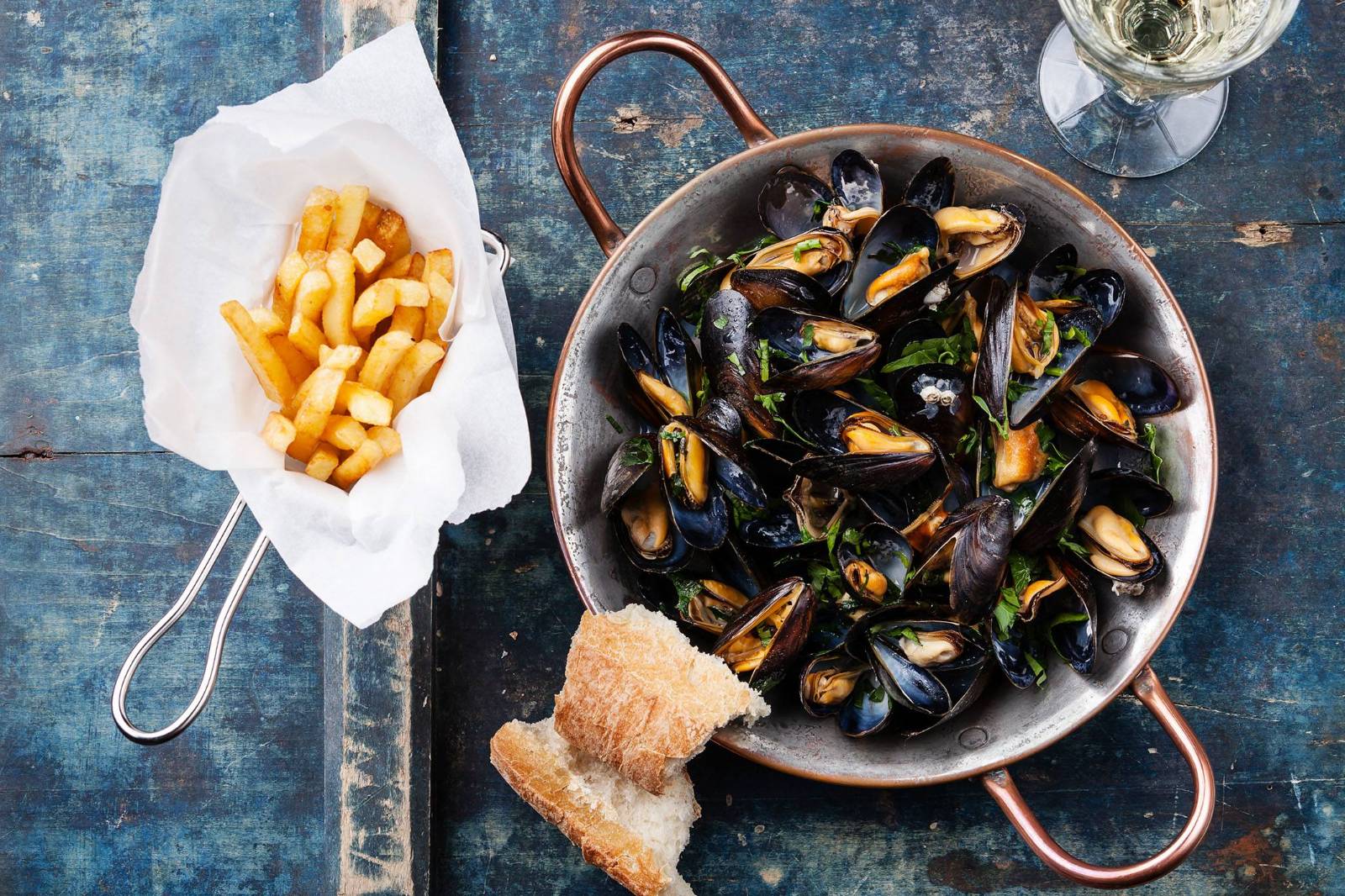 Moules marinières à la portugaise